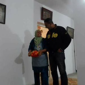 Meet your Posher, Issam